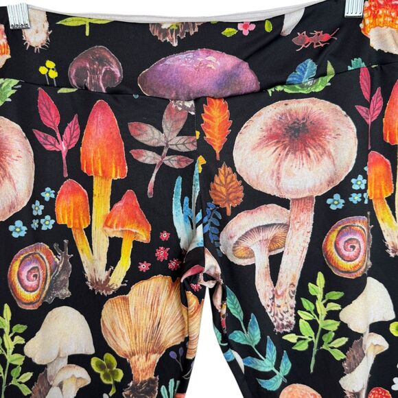 Society 6 Black with large print colorful mushroom Leggings Size XL - Picture 4 of 14